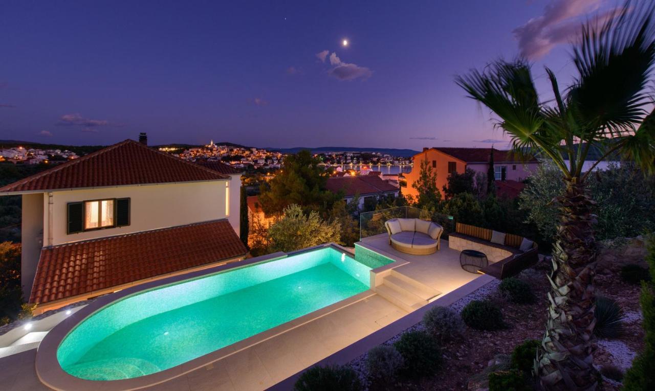 Villa Nerium Seget Vranjica Exterior photo